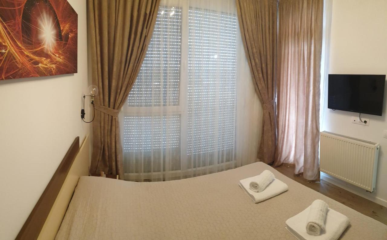 Stylish Stay - Premium - Free Parking & Central Location Oradea Eksteriør billede