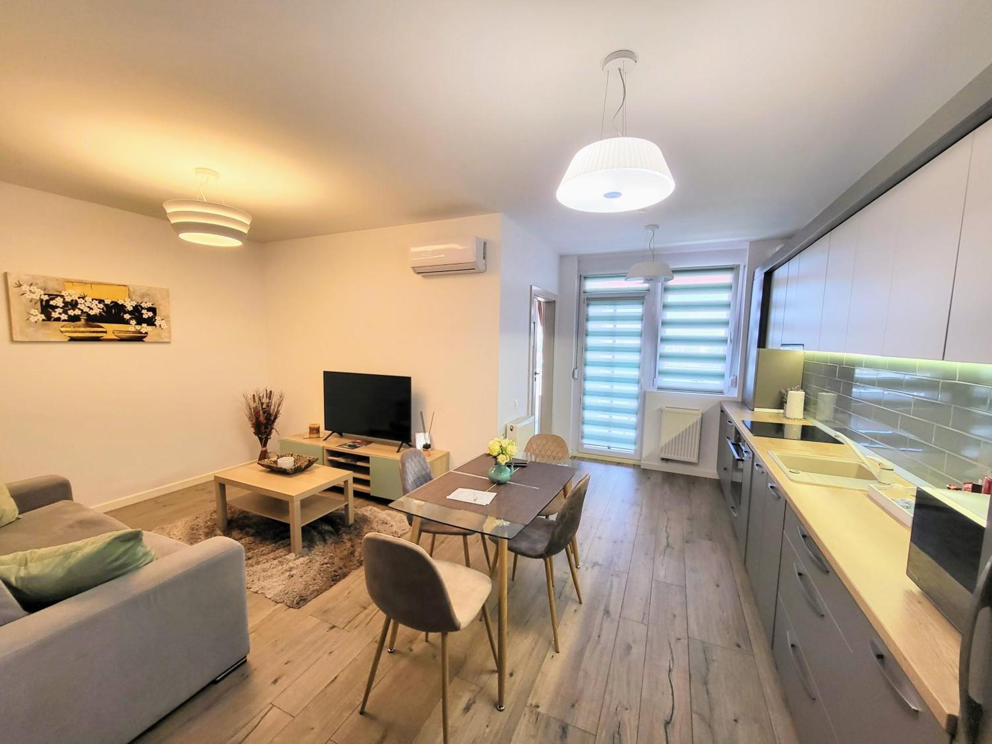 Stylish Stay - Premium - Free Parking & Central Location Oradea Eksteriør billede