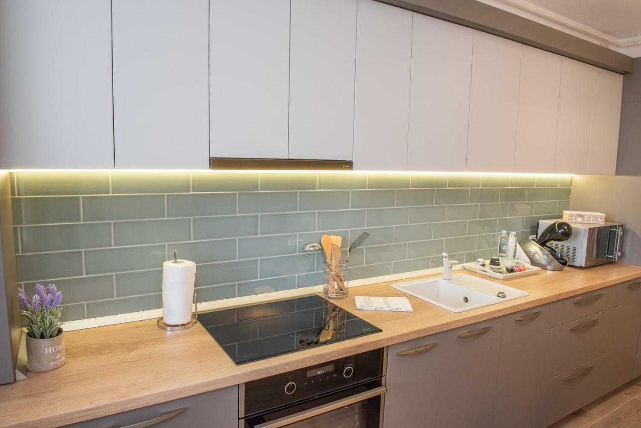 Stylish Stay - Premium - Free Parking & Central Location Oradea Eksteriør billede