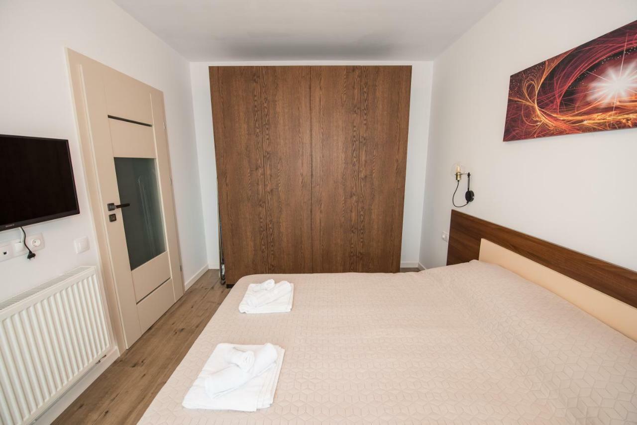Stylish Stay - Premium - Free Parking & Central Location Oradea Eksteriør billede