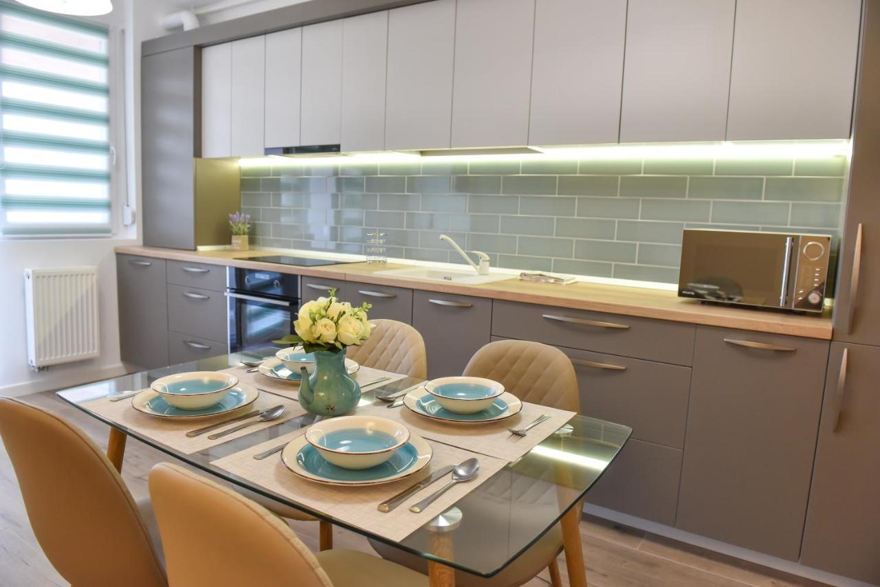 Stylish Stay - Premium - Free Parking & Central Location Oradea Eksteriør billede