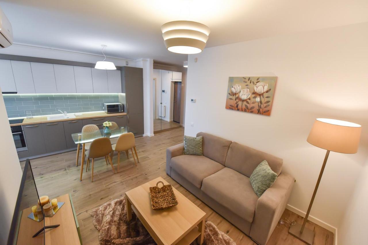 Stylish Stay - Premium - Free Parking & Central Location Oradea Eksteriør billede